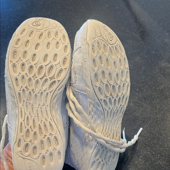 White Cheer Sneakers - Picture 3 of 5